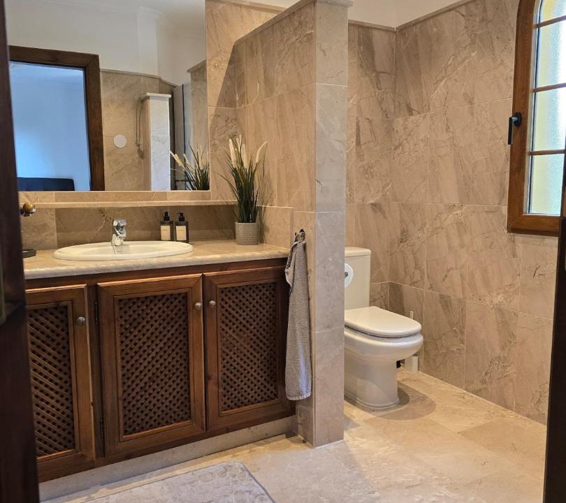 Photo of Bathroom in El Beal