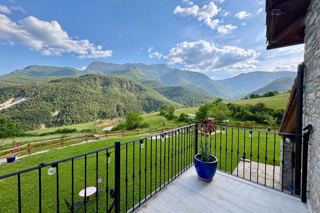 Photo of Patio Balcony in Lardies