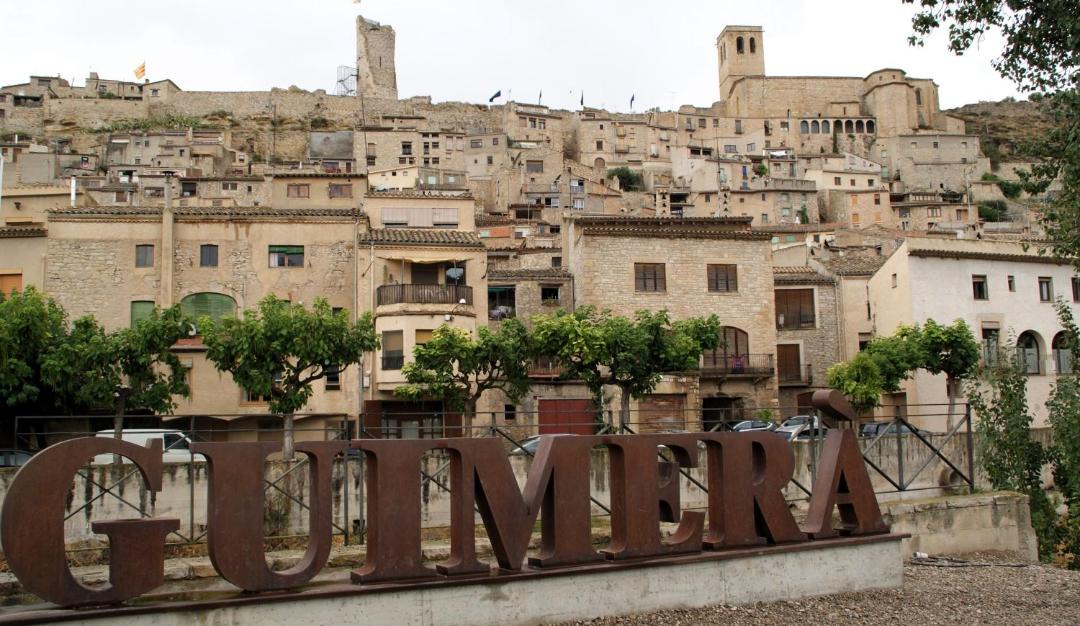 Photo of Buildings in Guimera