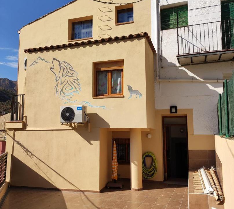 Photo of Buildings in Camarasa