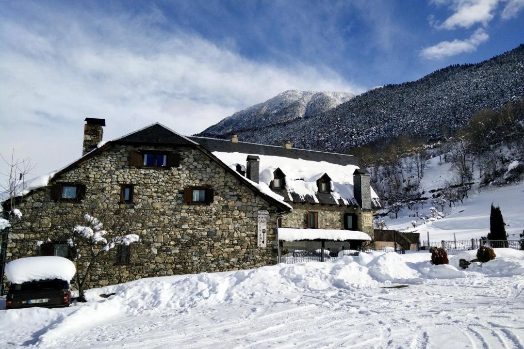 Photo of Others in Escunhau