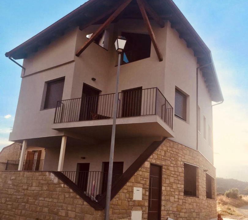Photo of Buildings in Murillo de Gallego