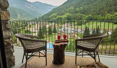 Junior Double Room, Balcony, Mountain View
