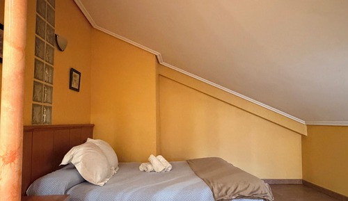 Suite, City View