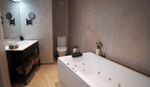 Deluxe Double Room, Garden View