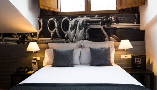Basic Double Room, 1 Queen Bed