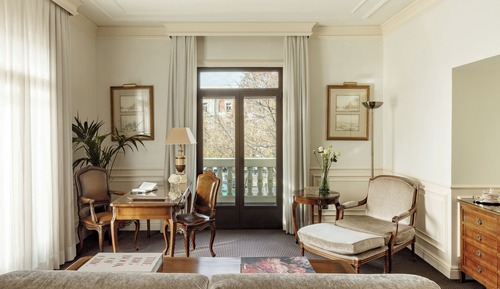 One Bedroom Suite Red Level Lounge Access