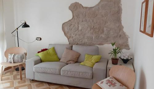Two-Bedroom Deluxe Apartment with Balcony