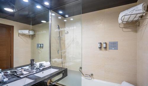 Double or Twin Room (1 Adult)