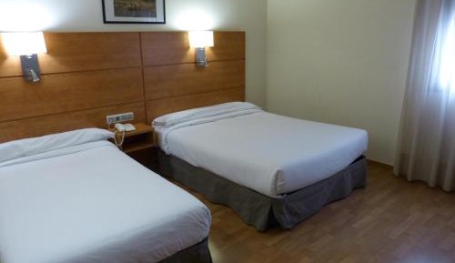 Double Room with Extra Bed - Not Renovated