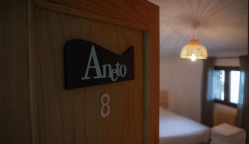 Quadruple Room with Private Bathroom