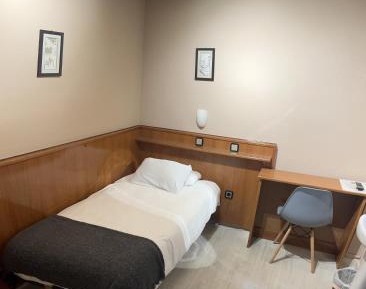 Single Room with Private External Bathroom