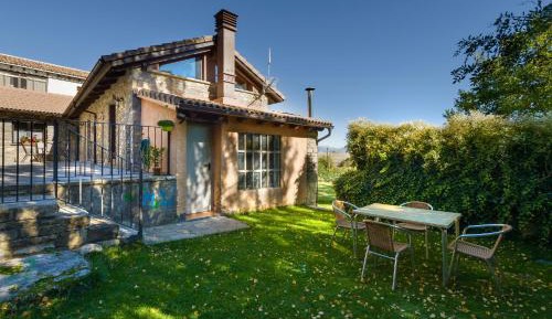Three-Bedroom Vacation Home 