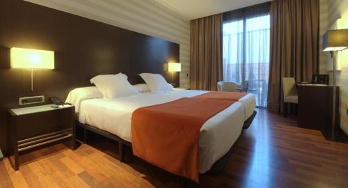 Triple Room (2 Adults + 1 Child)
