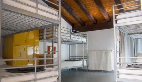 6-Bed Mixed Dormitory Room