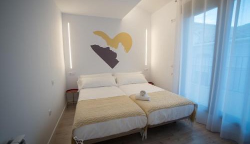 Three-Bedroom Apartment with Balcony