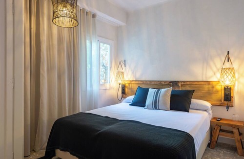 Tossa de Mar Hostel | Hostal Boutique Es Menut