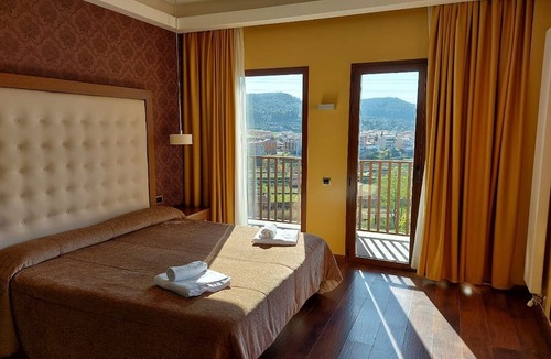 Valderrobres Hotel | Hotel Fuente del Miro
