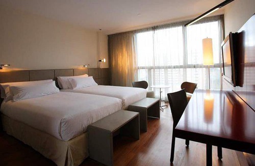 Romareda Hotel | Reina Petronila