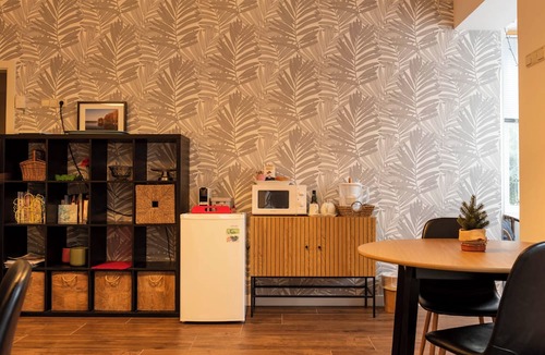 Lleida Bed & Breakfast | El jardí de l'avet