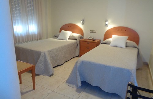 Almoradi Hostel | Hostal El Retiro