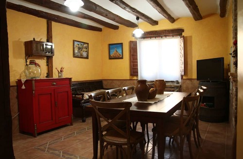 Arguedas House | Casa rural La Bardena Blanca II