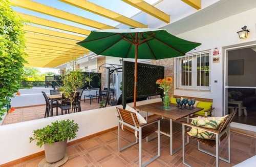 Mil Palmeras House | Happiness Corner by Fidalsa