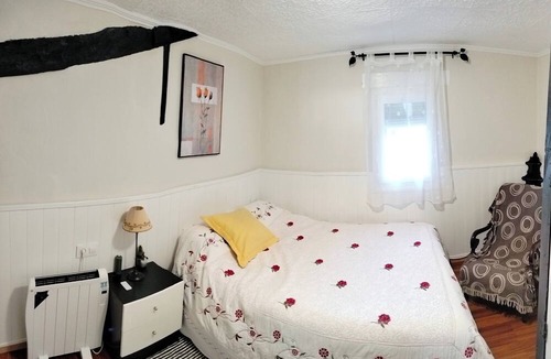Fuenmayor House | 2 Bed Flat - Sleeps 4 - Parking - Wifi