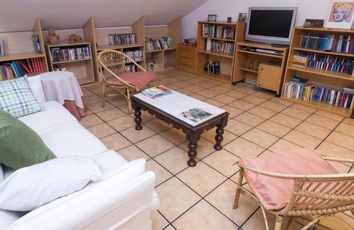 Nieva House | Holiday Home 'El Nogal De Nieva' with Private Pool, Private Terrace and Wi-Fi