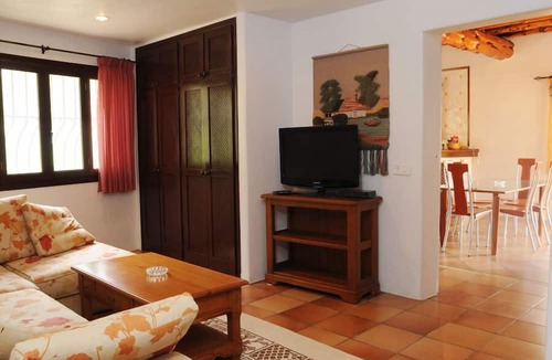 Sant Antoni de Portmany Hostel | Pikes Ibiza - Adults Only