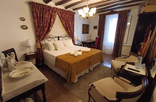 Urrea de Gaen House | La Casona Casa Rural
