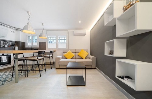 Calafell Apartment | Vacation Apartment "Kaixo" with Air Conditioning and Wi-Fi