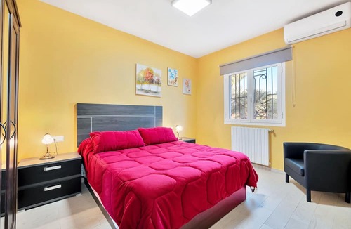 El Chaparral Apartment | Villa 'Maria Dependance' with Private Pool, Wi-Fi and Air Conditioning