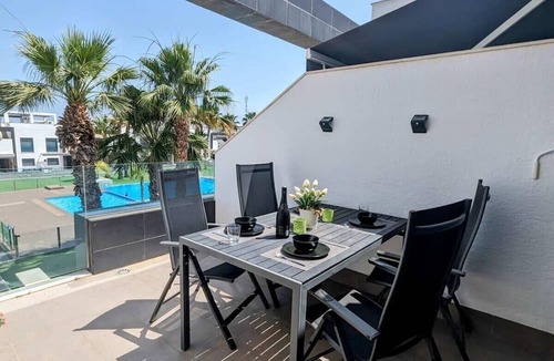 Playa Flamenca Apartment | Modern 2 Bed Apt in La Zenia LZ9