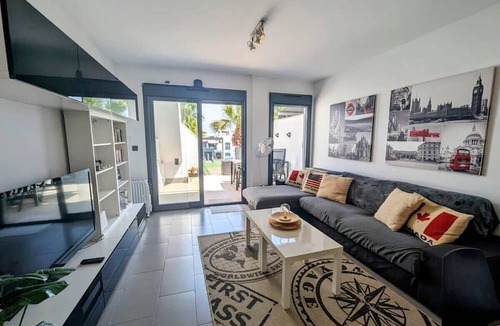 Playa Flamenca Apartment | Modern 2 Bed Apt in La Zenia LZ9