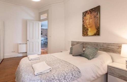 San Francisco Apartment | Confort y Diseño con Vistas al Casco Viejo