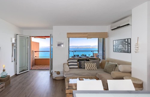 Cap de Salou Apartment | Amazing sea views - only families - UHC CANTILMAR