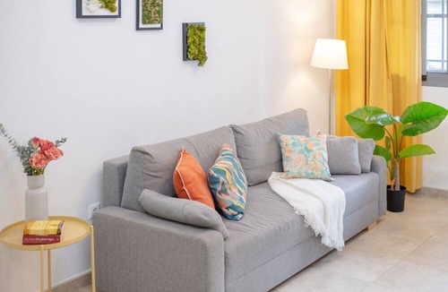 El Moncayo Apartment | Enjoy life in our apartment. Wifi & Parking