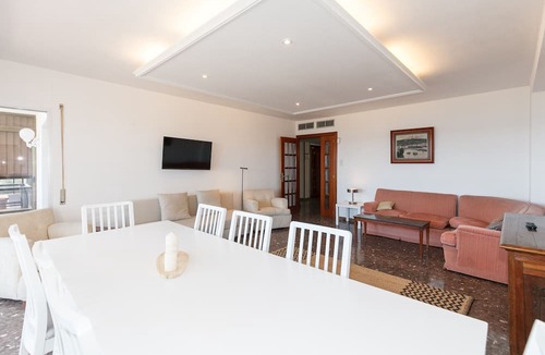 Salou City Centre Apartment | Spectacular Apartment in the heart of Paseo Jaime I - UHC ANAGABU (Only families)