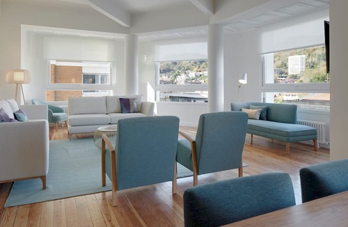 Antiguo Apartment | Mayflower by FeelFree Rentals