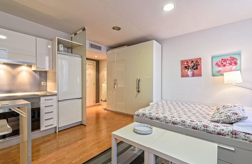 Badalona Apartment | Loft in Central Badalona