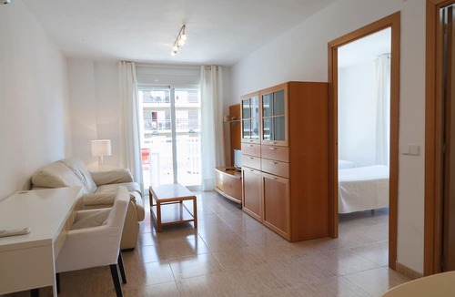 Salou City Centre Apartment | UHC LARIMAR - Fantastic family apartment with swimmingpool