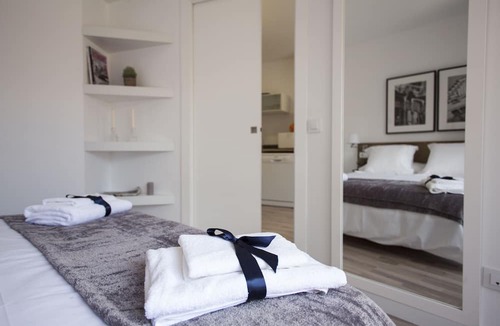 Collblanc y La Torrassa Apartment | Blanca 4 - Habitat Apartments