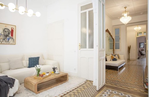 Valencia City Centre Apartment | Singular Stays Ms Rogers