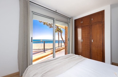 Vilafortuny Apartment | Spacious beachfront apartment perfect for families - UHC MEXICO150