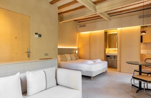 El Born Apartment | Studio 2 pax in Born