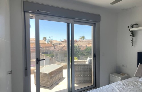 Torre de la Horadada House | 3 Bed 3 Bathroom new modern house with ocean views mins walk from restaurants.