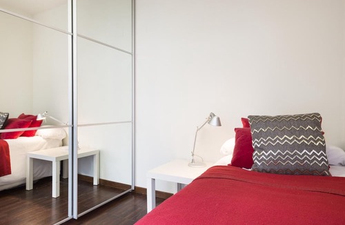 Sant Gervasi Apartment | 2-bedroom apartment in Sarrià with private terrace for 4 people