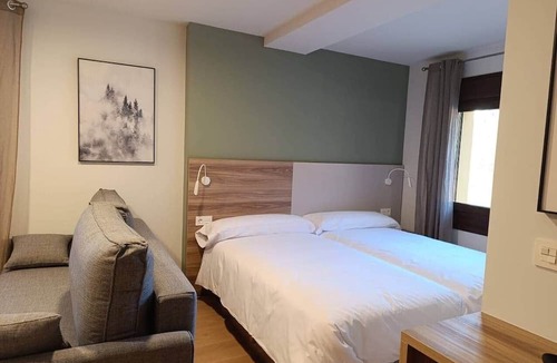 Santa Liestra y San Quilez Apartment | Quiet study AT5