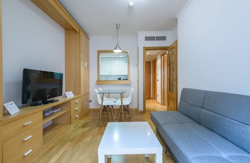 Rejas Apartment | GuestReady Essential - Relaxing stay in Barajas